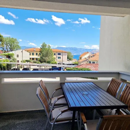 Modern Eingerichtete Fuer 4 Personen Ideal Fuer Famillien Mit Kinder Im Zentrum Von - B59545 Apartment *
